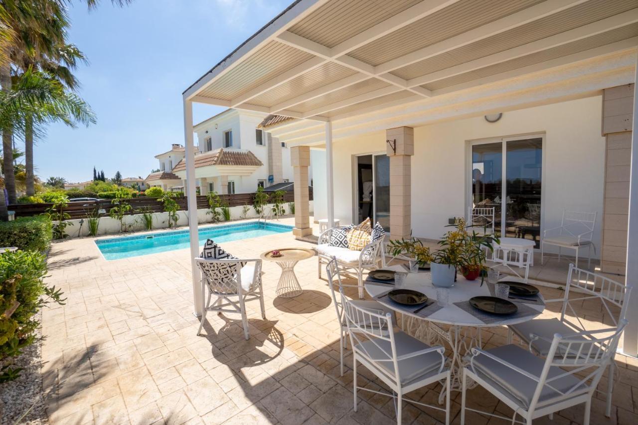 Villa Chill And Joy Паралимни Экстерьер фото